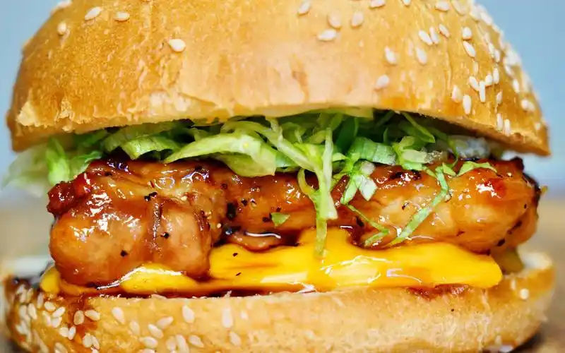 如何在家做麦当劳的日式照烧鸡腿汉堡(欧文厨房第六期)