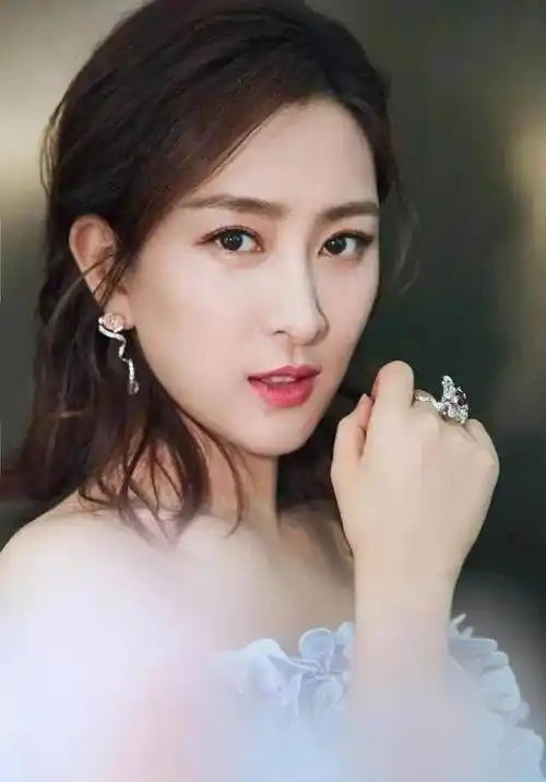 娱乐圈的15位80后女星个个美若天仙你最喜欢谁