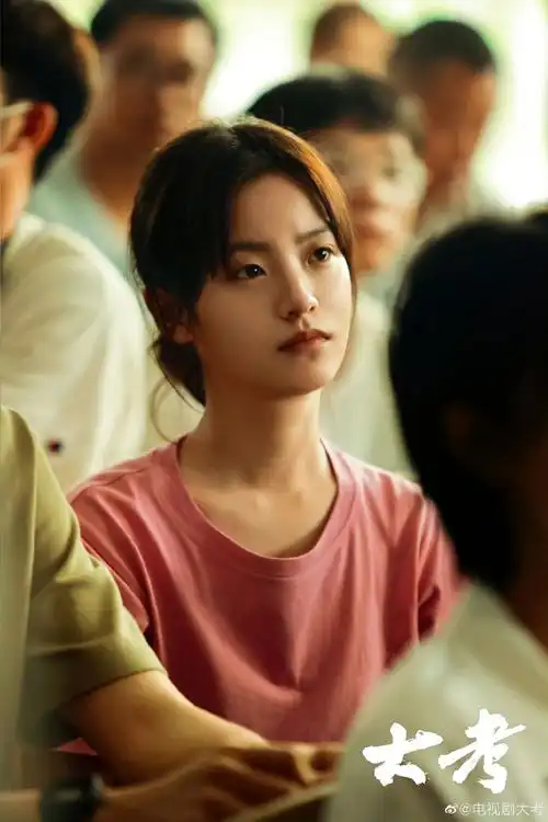 李庚希提名视后#作为一名00后青年演员,三部作品入