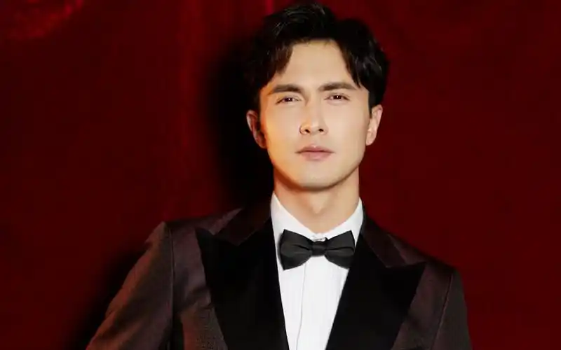 高伟光儒雅帅气写真图片桌面壁纸