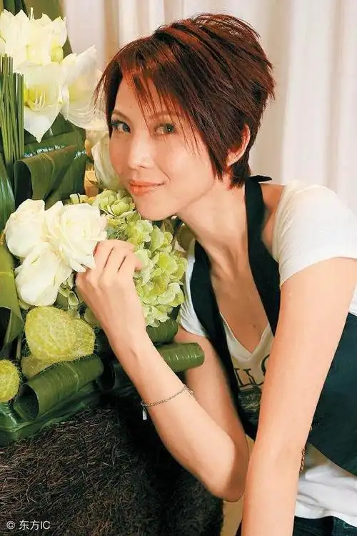 蔡少芬其实也很美,以前都没发现,给大家送上几张照片欣赏下