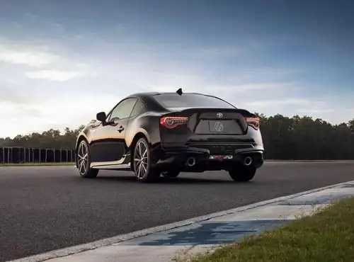 秋名山弯道之王,8月满血复活,加装性能套件,仅22万限量发售!