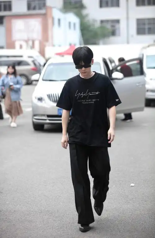 周震南现身说唱巅峰录制现场#今日@vvvvvv周震南来录