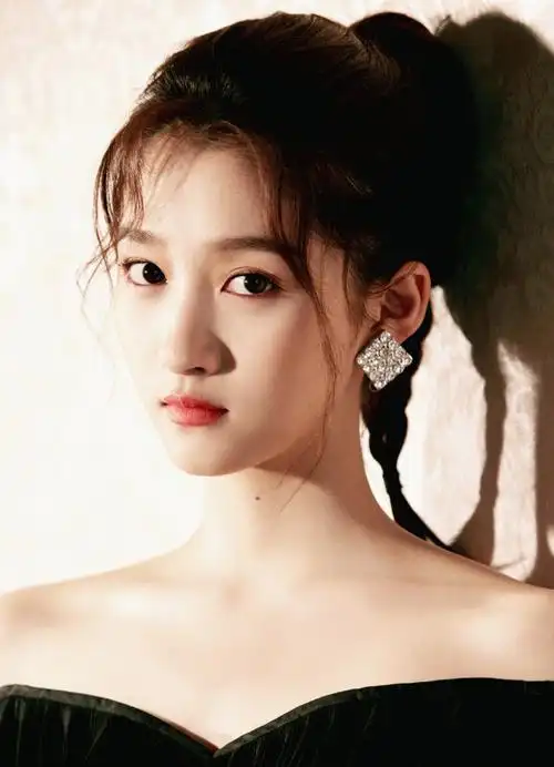 关晓彤化妆间自制mv