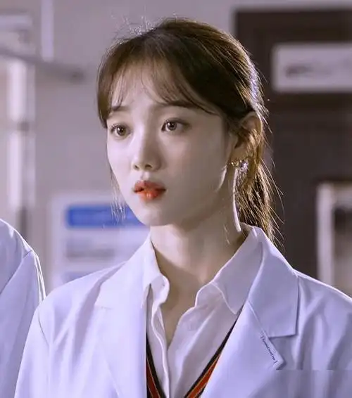 浪漫医生金师傅2李圣经安孝变靠近就冒粉红泡泡