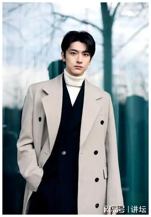 别对我动心男演员林一长相不简单腰细腿长