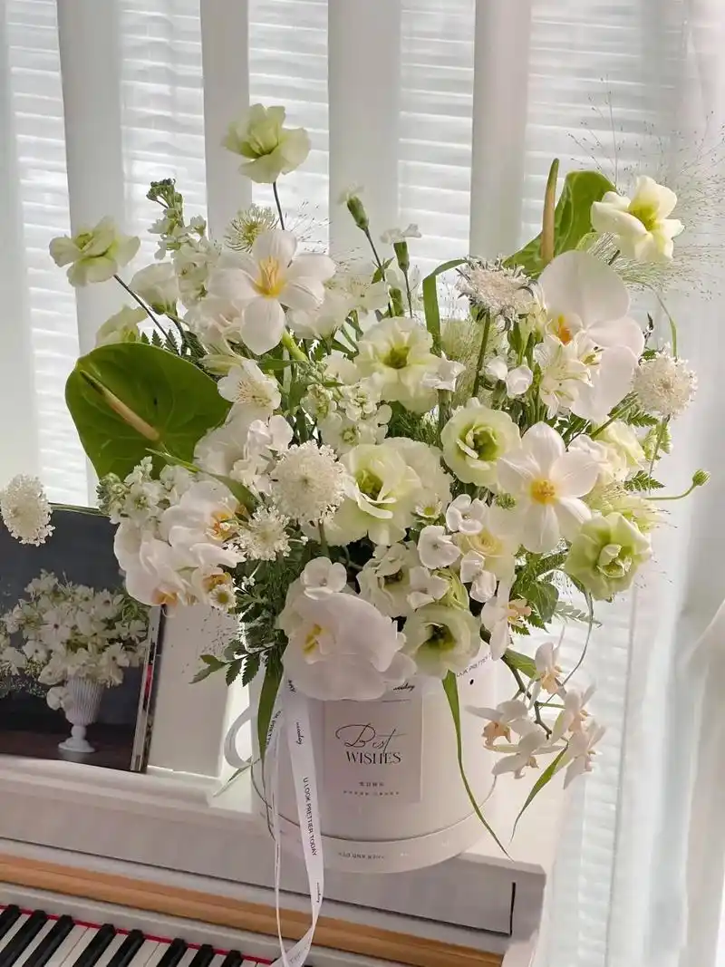 七夕花束推荐——清新淡雅风格.选一束花,送一位特别的人,过一 - 抖音