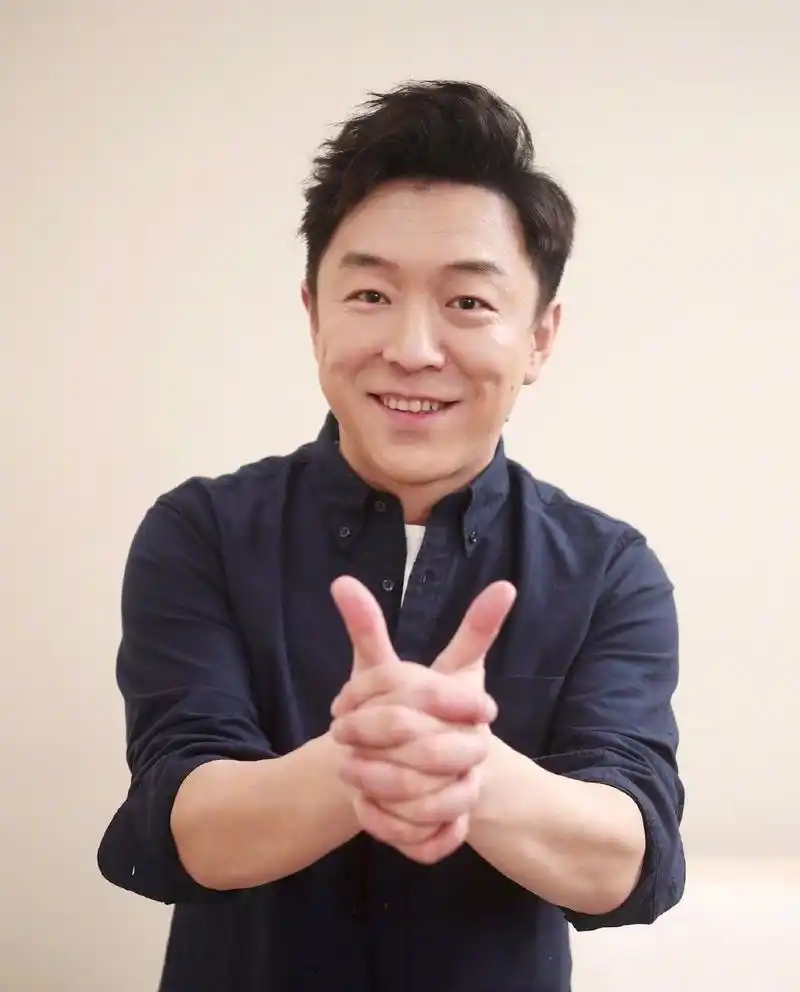 黄渤广州经纪公司经纪人广告代言商演出场费等