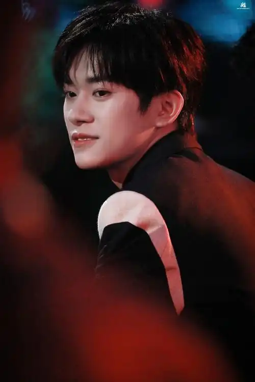 四字 易烊千玺 yyqx 四字弟弟