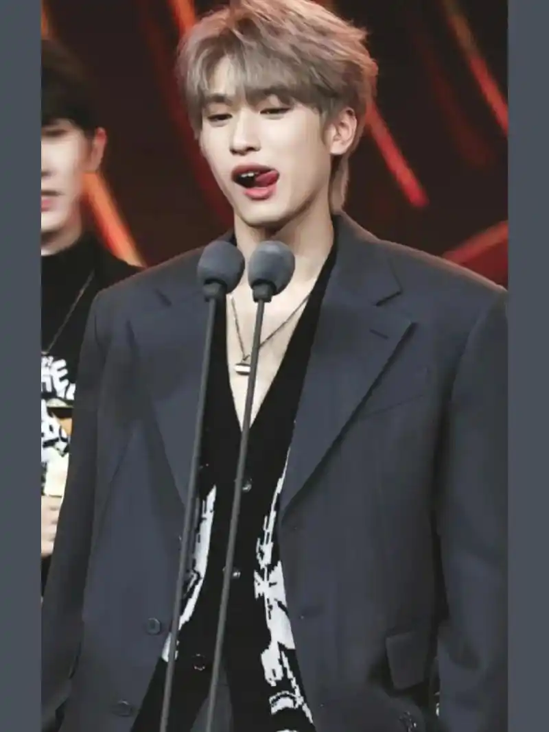 严浩翔神图 太帅了啊啊啊啊!