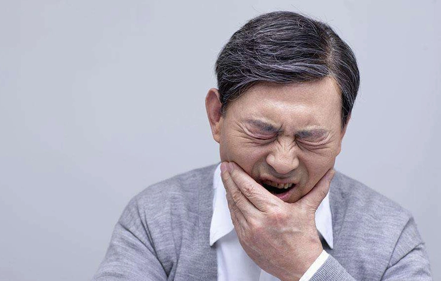 痛到欲生欲死,痛到什么都吃不下,痛到怀疑人生……更要关注的是,牙痛