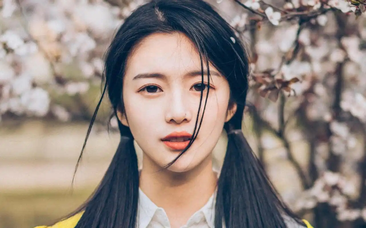 文艺治愈系美女清新胶片风高清壁纸