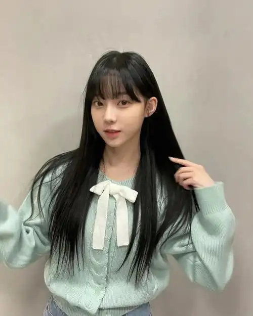 黑长直77齐刘海的冬冬