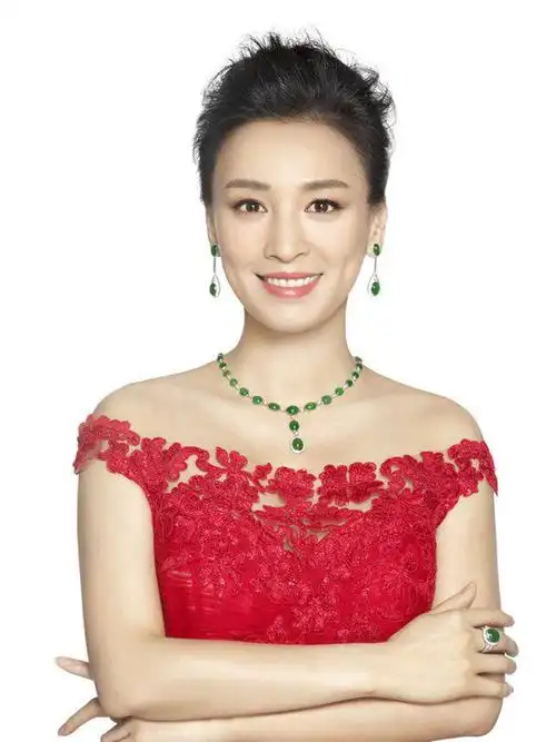 张庭国籍:中国出生于台湾省彰化县出生演员,惠英红国籍:中国出生于