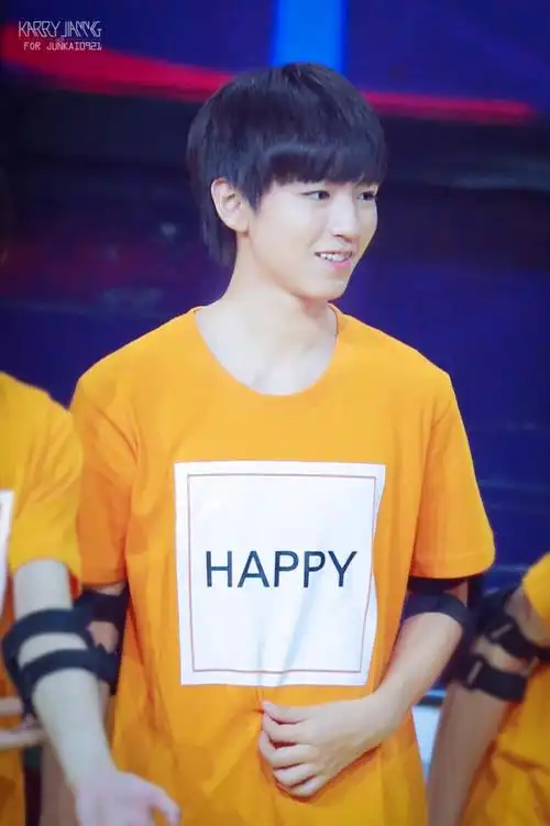 tfboys##王俊凯##明星##快乐大本营#赞评论1更多