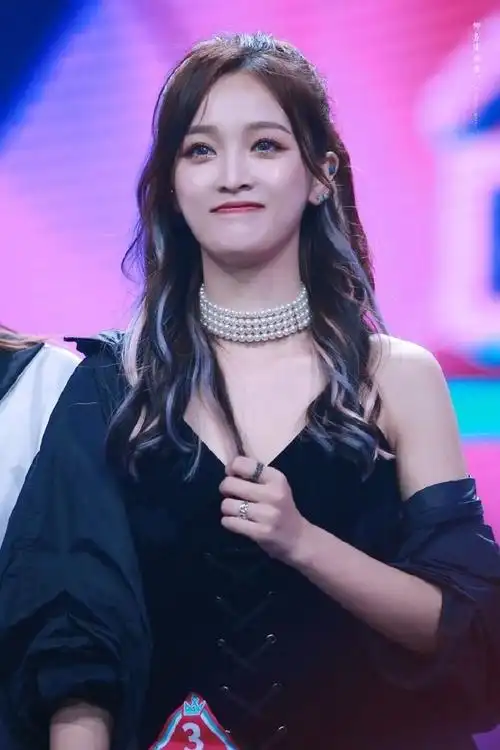 了解一下《创造101》,你们喜欢的 宇宙少女——吴宣仪