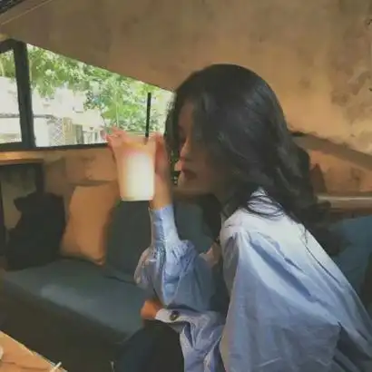 2020最潮最火女生头像2020年抖音流行的头像