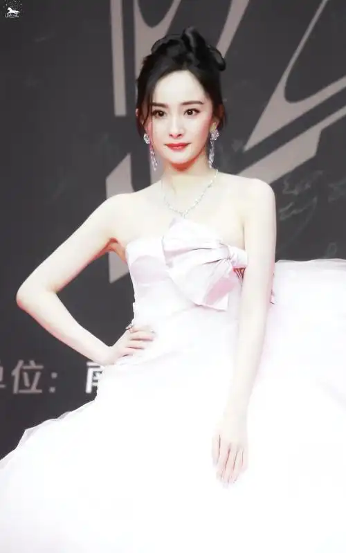 壁纸星光大赏杨幂1222