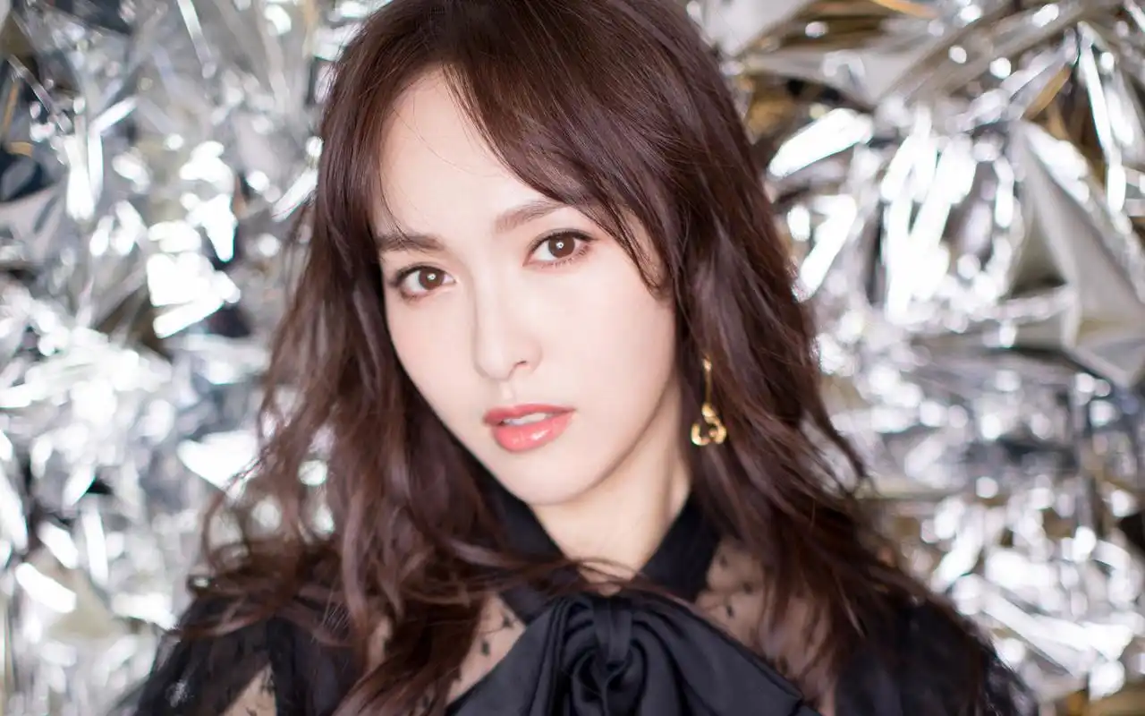 唐嫣性感写真高清桌面壁纸图片