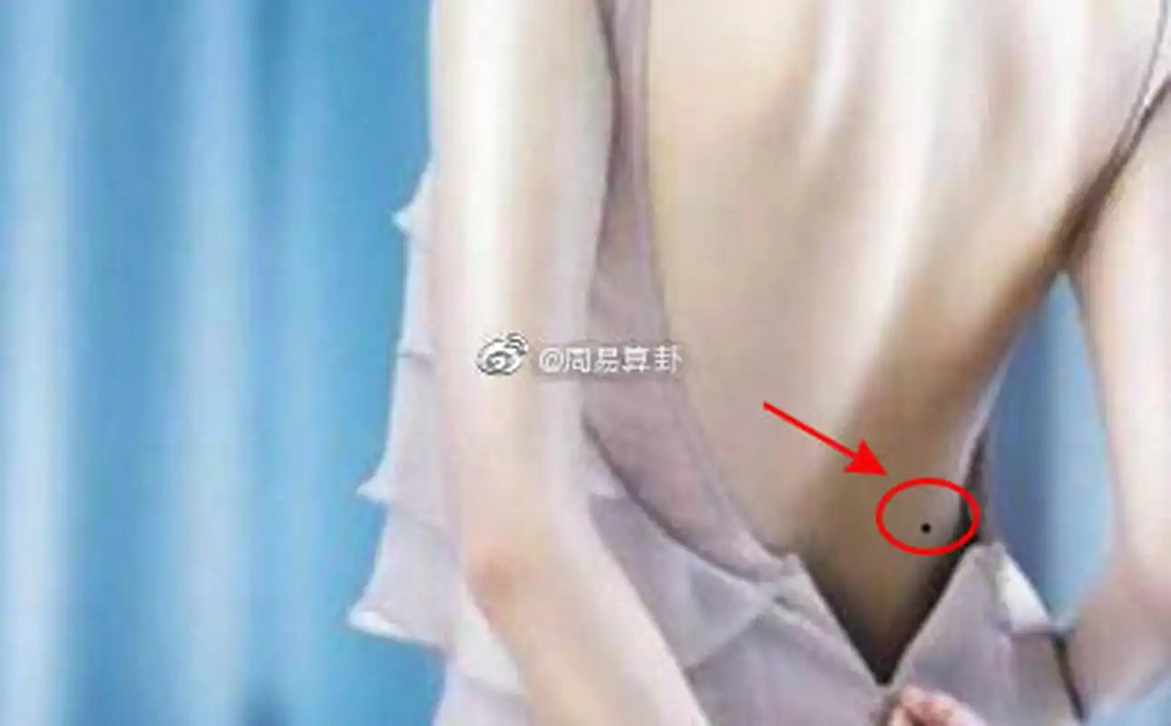 在痣相学中,腰上长痣也叫腰缠万贯痣,这颗痣位于腰的两侧位置,这类