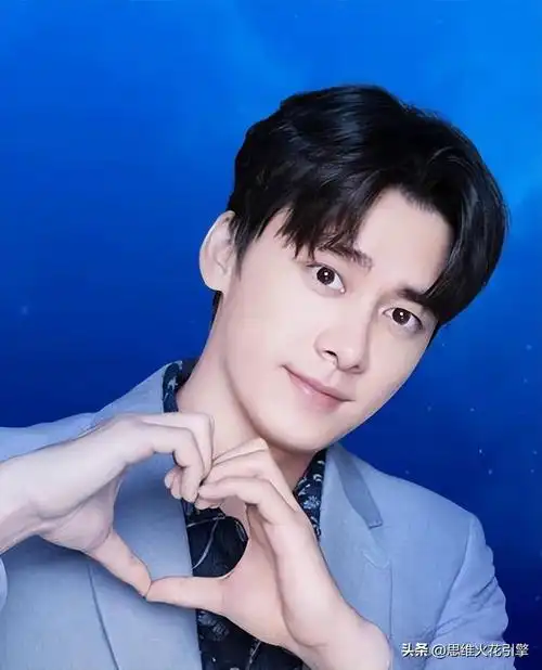 李易峰的恋情经历(李易峰与神秘女子深夜约会)