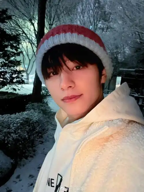 王子浩雪景库存图##王子浩说春捂秋冻认真保暖