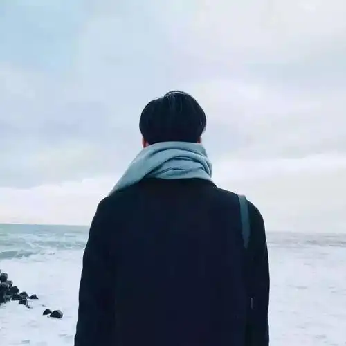 男生女生背影头像 | 做一个背影杀手,如此就好!