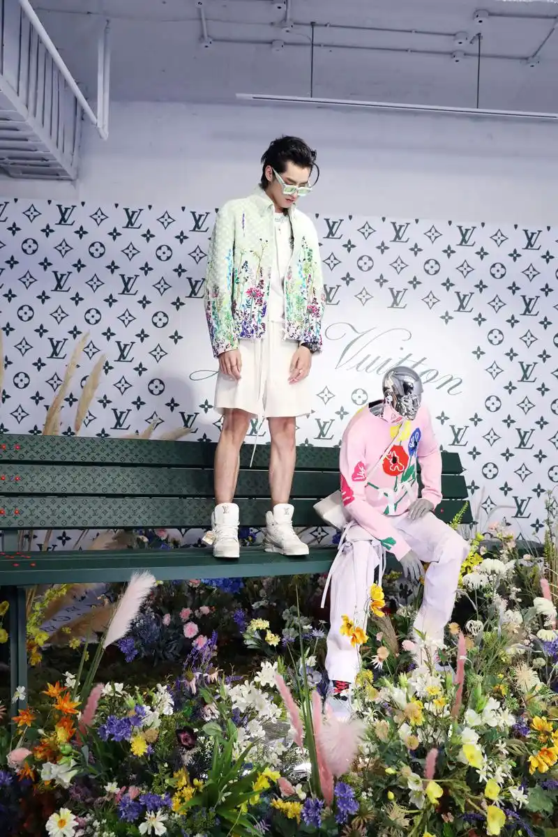 抢不到的联名款要属吴亦凡和刘昊然同款的trainer508