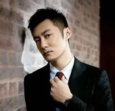 余文乐最新发型3