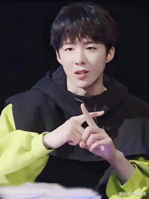 刘宇宁和刘昱晗在共同出演了《终极笔记》后,因其小花黑瞎子的 cp