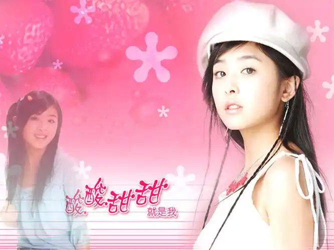 回顾张含韵15岁出道成名后是非不断34岁仍未婚她恨嫁吗