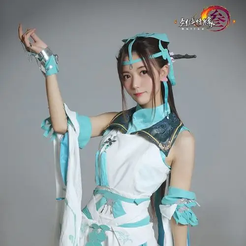 《剑网3》我爱二次元齐搞事 李艺彤cos万花