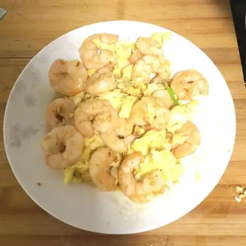 虾仁炒鸡蛋