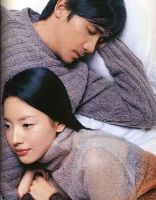 作为董洁第一部杀入香港市场的电影《地下铁》,董洁便是和梁朝伟合作