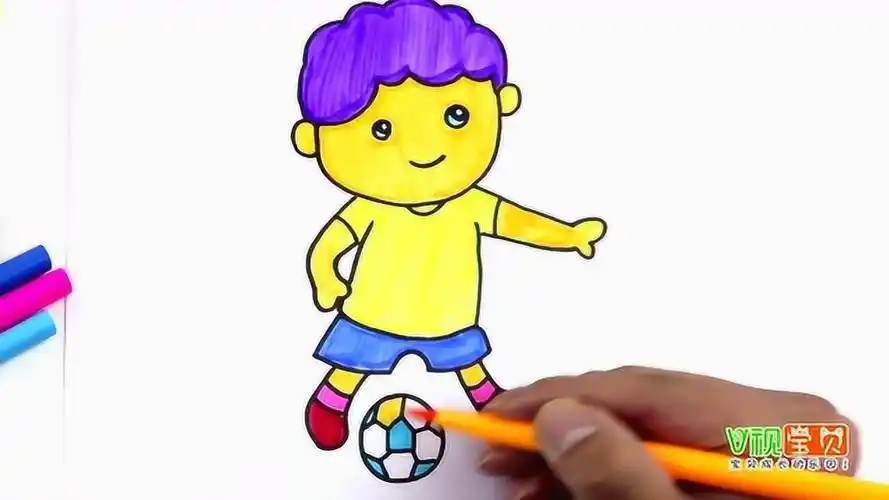 儿童卡通简笔画人物踢足球的小男孩