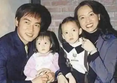 焦恩俊:被"绿"还净身出户,2婚娶初恋陷入冷战,今现状如何_女儿_妻子