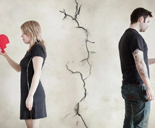 相恋的人在分手之后究竟还能不能做朋友?三个过来人是这么说的!