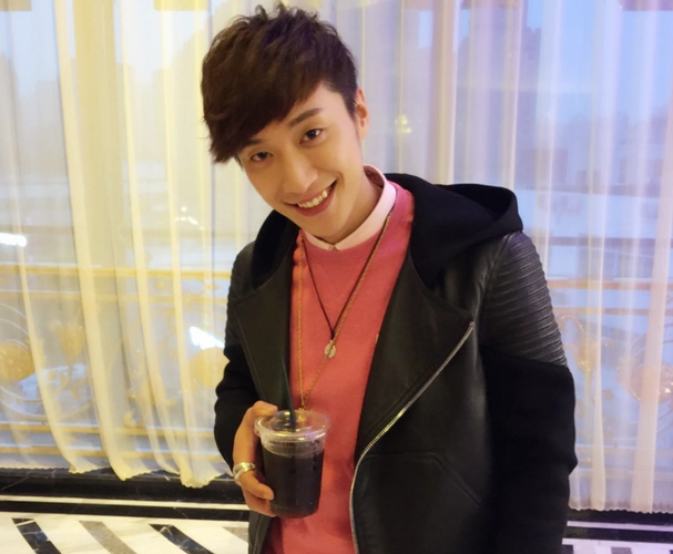 乔任梁妈妈:你走后我会按照你喜欢的方式生活,独自面对网络暴力