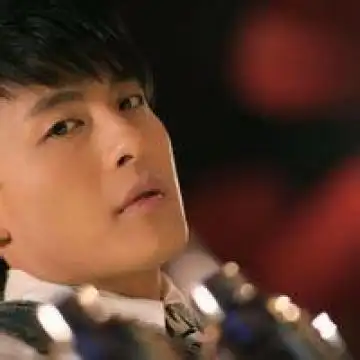 花心的男孩孙艺洲,男生头像图片-回车桌面