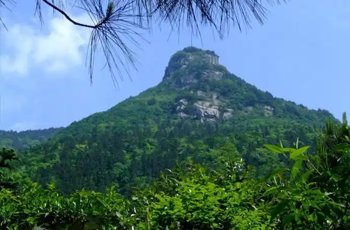 登庐山北香炉峰绝顶
