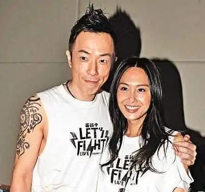 黄贯中与朱茵(资料图)