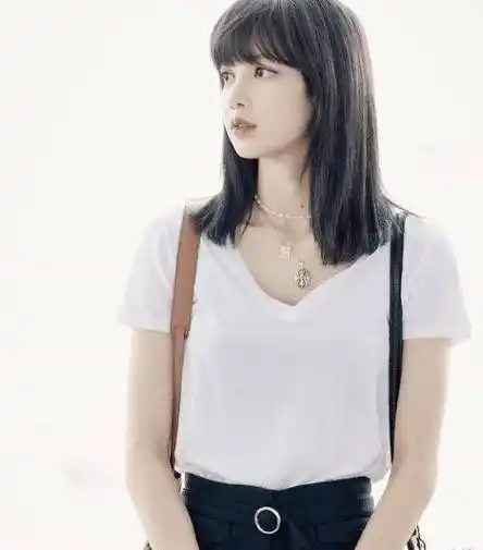 原创当lisa卸了浓妆后露出真实的样貌清新靓丽是坤坤理想型