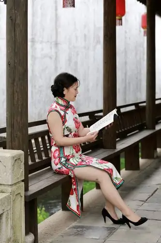 古镇旗袍情 - 美篇