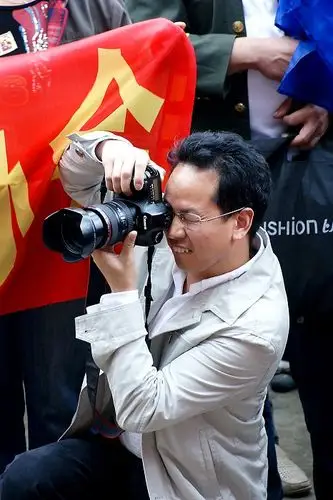 2009年乐山冬泳协会举办的抢鸭子活动