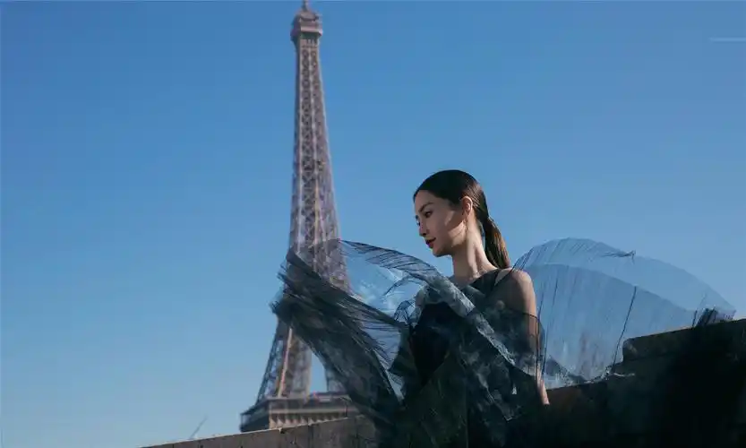 2019巴黎时装周三月街拍:angelababy(杨颖… - 堆糖,美图壁纸兴趣社区