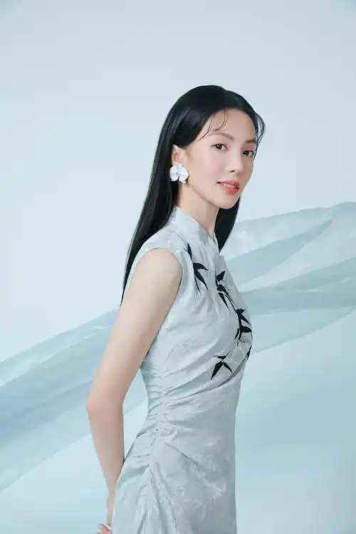 金晨杯中舞渔家傲忆端午##金晨最忆是端午国风大片