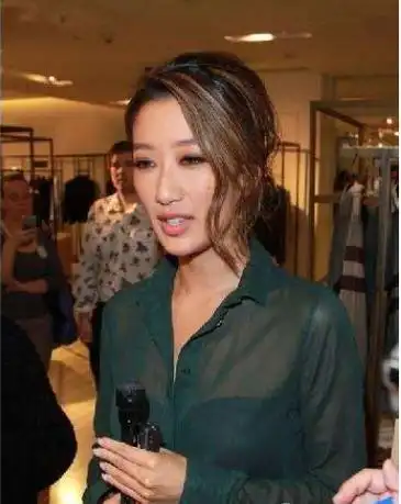 回顾谢贤女儿谢婷婷遗传了我的风流37岁未婚生女令我头疼