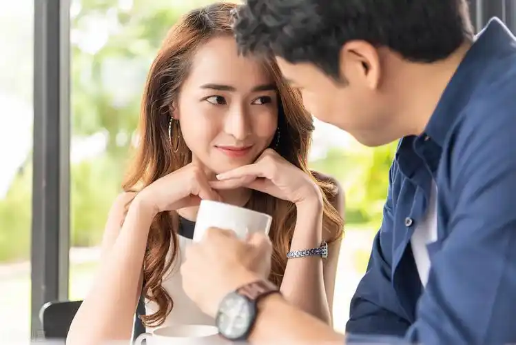 原配拖着不离婚怎么办方法介绍希望帮助到你