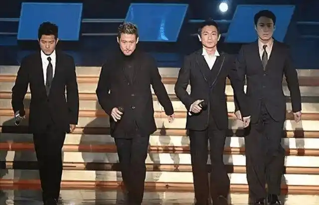 男星身高普遍180 ,高个都是185往上了,于是你会发现175是真的