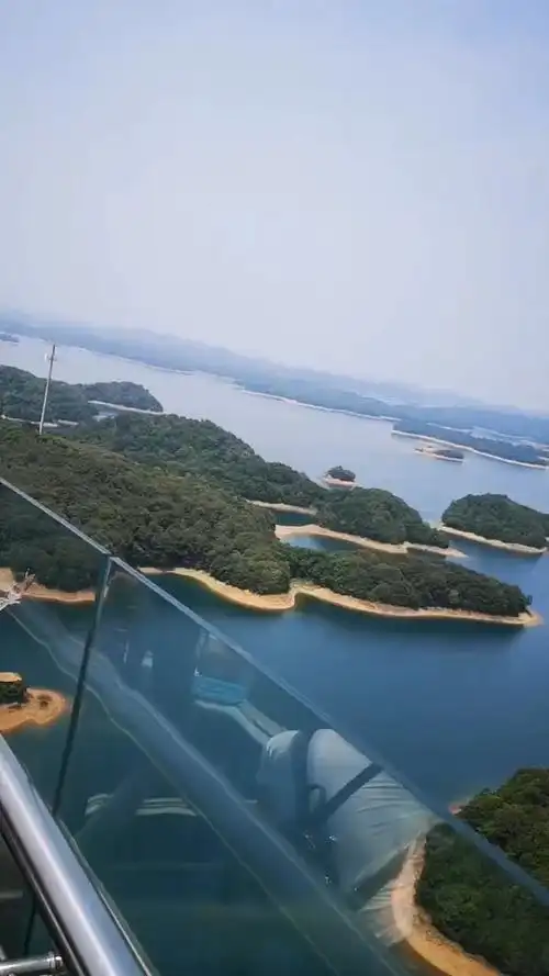 五一假期庐山西海玻璃观光塔风景区,优雅清晰